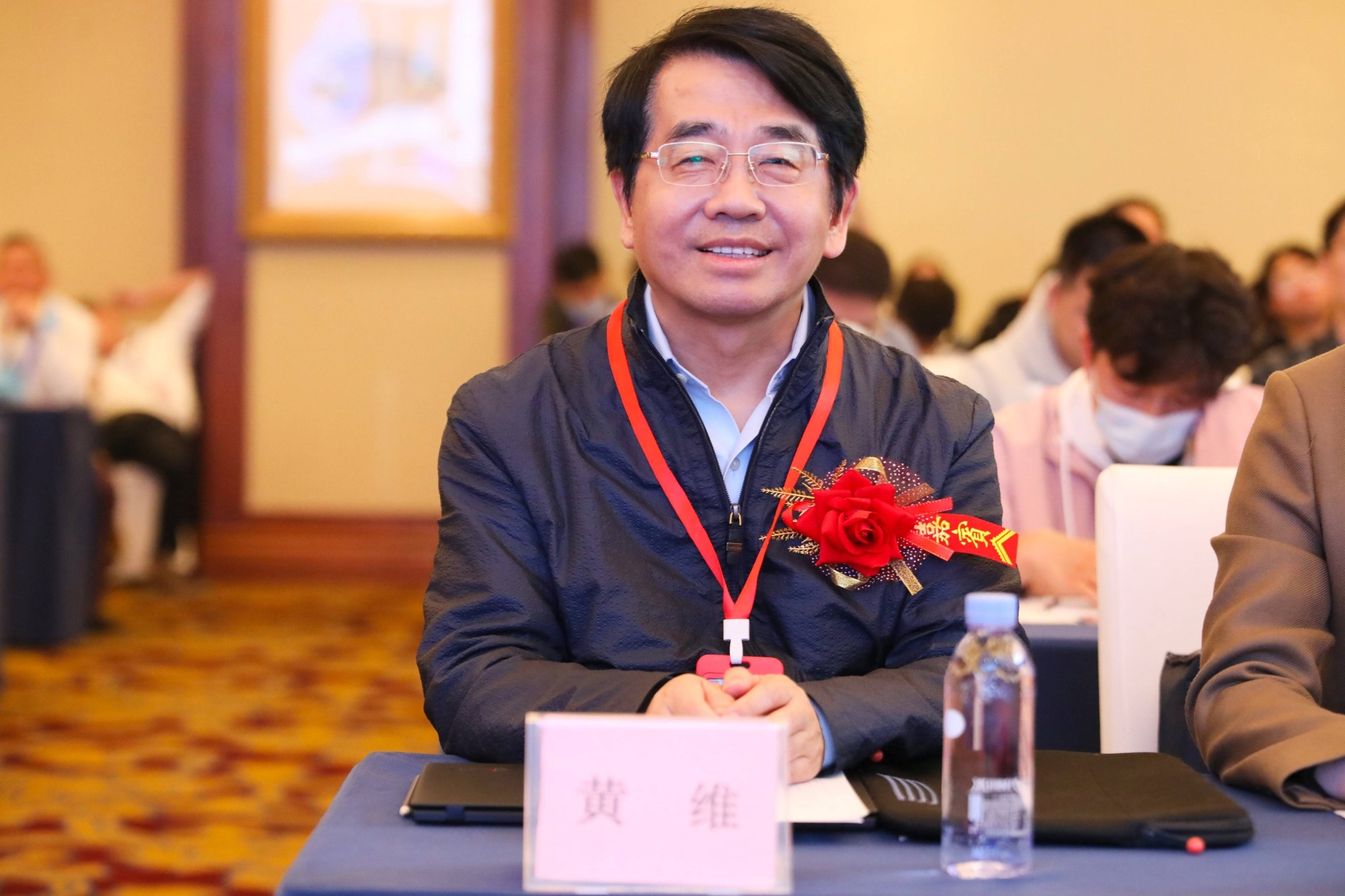 黄维直排(1).jpg 黄维直排(1).jpg